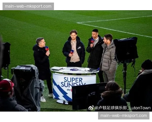 卢顿队长洛克耶专访:谈论去年赛场心脏骤停事件后的心路历程与复出 卢顿队长洛克耶专访:谈论去年赛场心脏骤停事件后的心路历程与复出