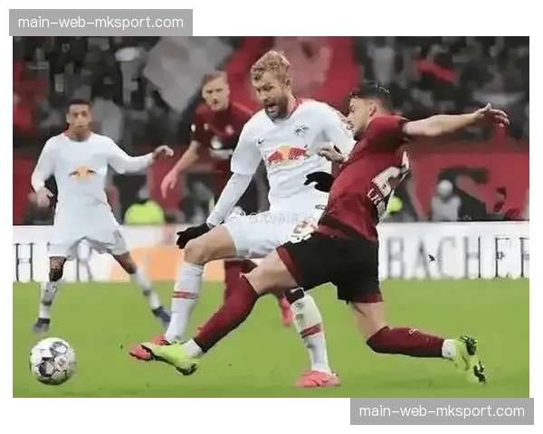 斯图加特状态正佳,客战法兰克福力争欧冠席位关键三分 斯图加特状态正佳,客战法兰克福力争欧冠席位关键三分