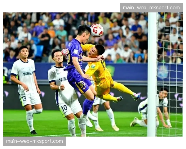 历史交锋回顾：武汉三镇与天津津门虎近年对决战绩持平。